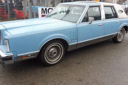 Lincoln Town Car 200.000 km 8.900 &euro; Fürth 90763