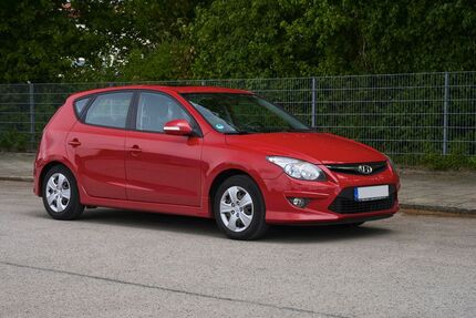 Hyundai i30 185.000 km 3.400 &euro; München 80689