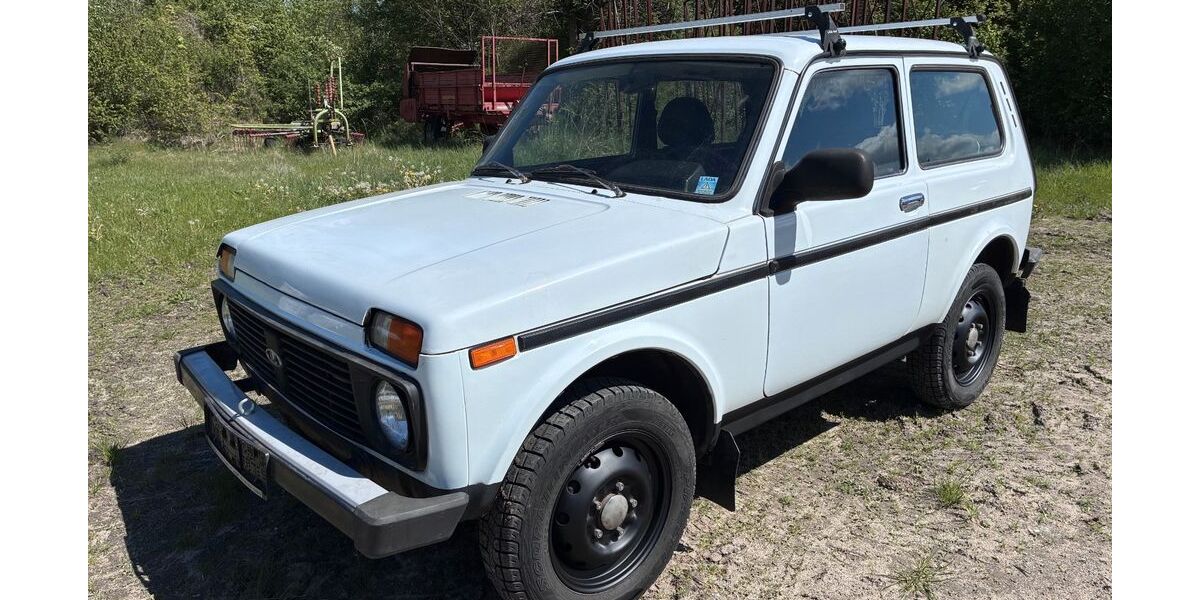Lada Niva 76.000 km 7.200 &euro; Wrestedt 29559