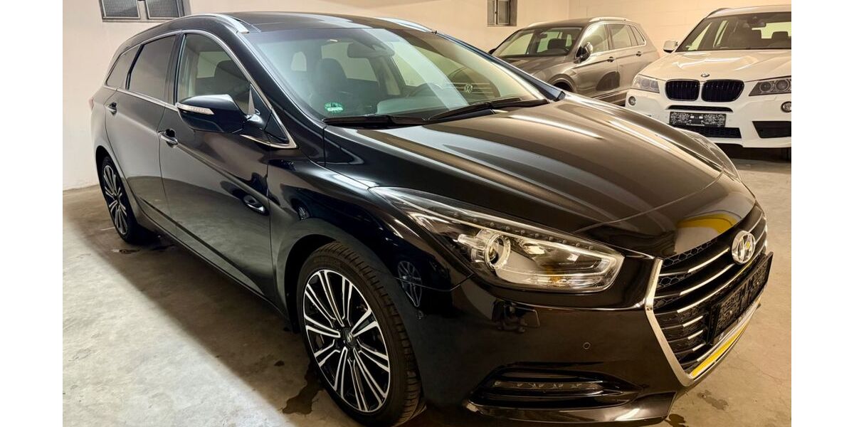 Hyundai i40 77.000 km 14.990 € Offenbach am Main 63065