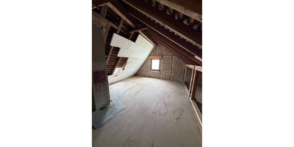Einfamilienhaus Erkenbrechtsweiler - 8 Zimmer, 182 m&sup2;, 365.000&euro; | Angebot:26696197