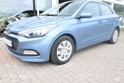 Hyundai i20 49.000 km 13.300 € Hittfeld bei Hamburg 21218