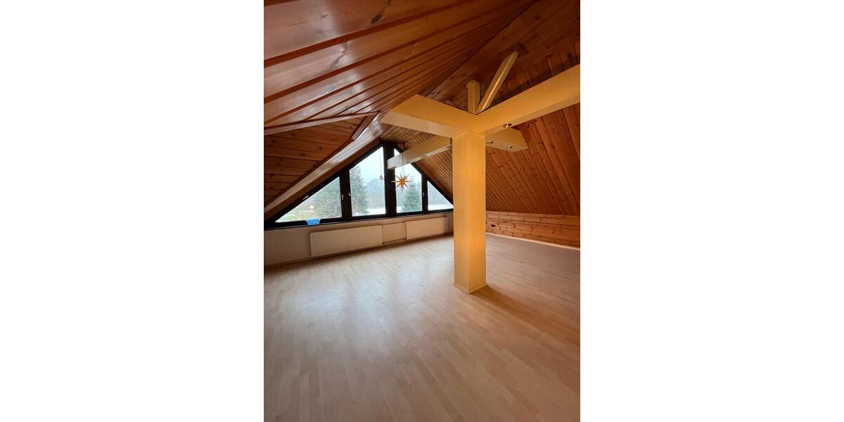 Einfamilienhaus Hameln Kernstadt - 6 Zimmer, 215 m&sup2;, 280.000&euro; | Angebot:27096935