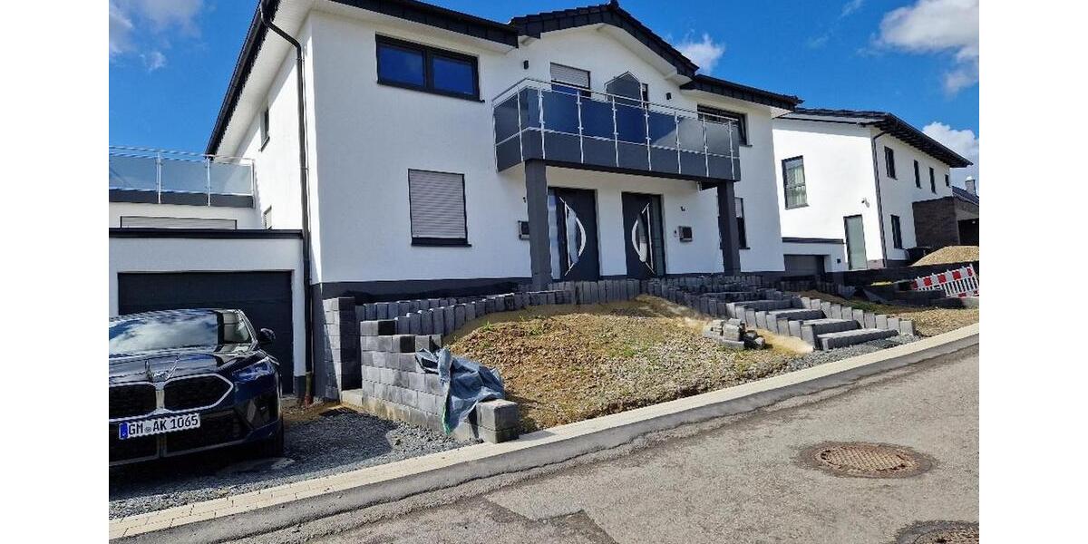 Doppelhaushälfte Nümbrecht - 4 Zimmer, 140 m&sup2;, 2.000&euro; | Angebot:26222623