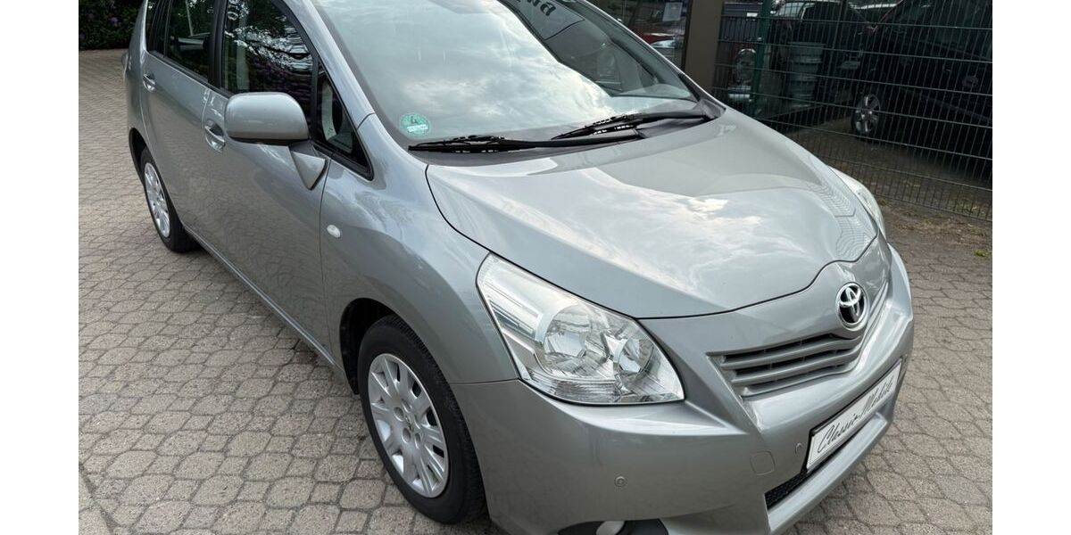 Toyota Verso 216.600 km 4.750 &euro; Beverstedt 27616