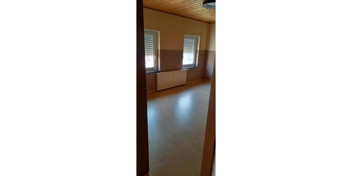 Erdgeschoßwohnung Ottweiler - 3 Zimmer, 100 m&sup2;, 650&euro; | Angebot:26199896