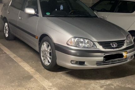 Toyota Avensis 139.000 km 4.000 € Frechen 50226