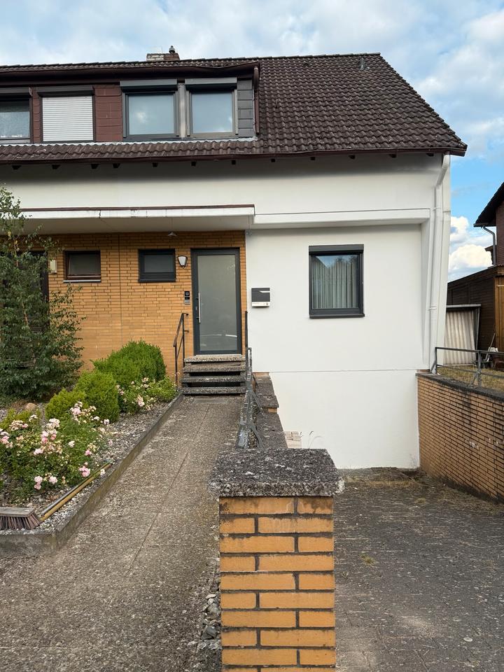 Modernisierte Doppelhaushälfte mit Charme – sofort bezugsfertig!