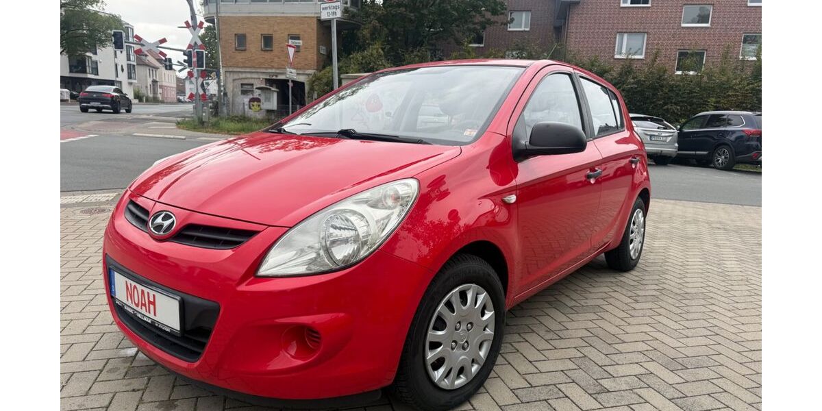 Hyundai i20 141.000 km 2.999 € Paderborn 33100