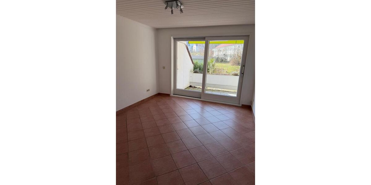 Etagenwohnung Bad Driburg - 4 Zimmer, 95 m&sup2;, 665&euro; | Angebot:25430678