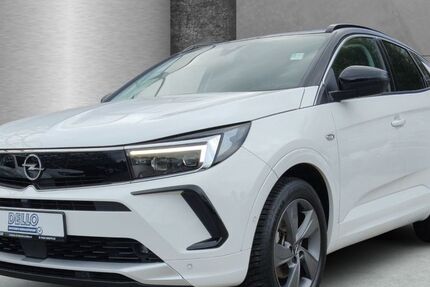 Opel Grandland (X) 42.848 km 21.990 &euro; Hamburg 21079