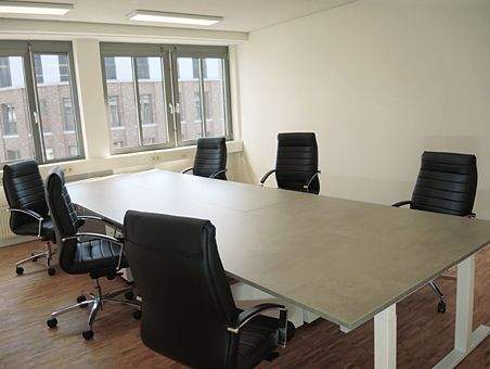 Büro 7 im 6. OG - Penthouse Business Center Dresden, komplett ausgestattet zimmer