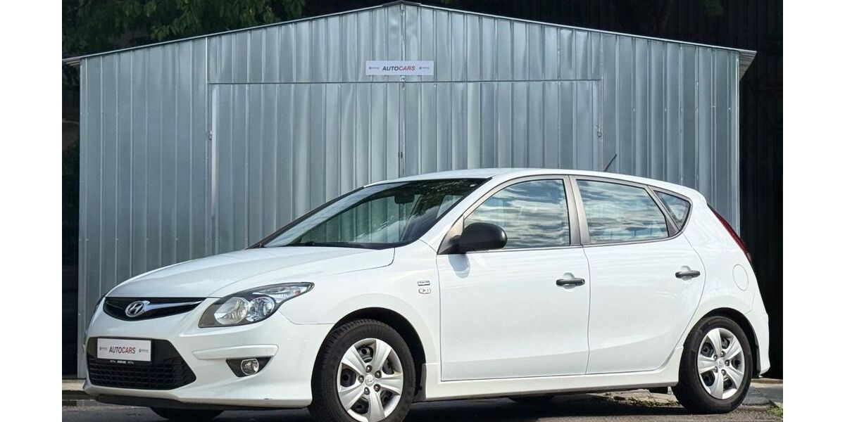 Hyundai i30 177.000 km 2.990 &euro; München 81243
