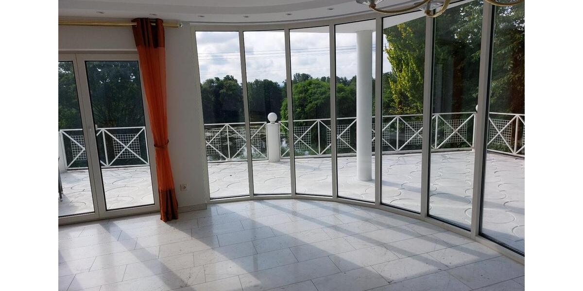 Idyllisches Wohnen am Waldrand mit Blick über Schwandorf und Naab 5 zimmer