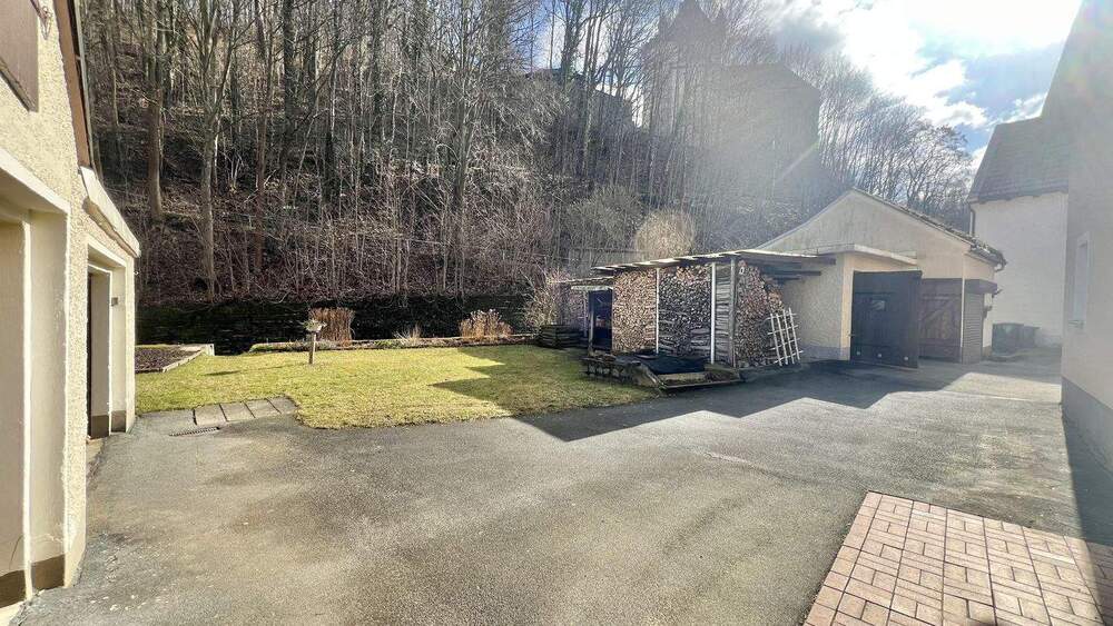 Mehrfamilienhaus, Wohnhaus Liebstadt - 5 Zimmer, 187 m&sup2;, 129.000&euro; | Angebot:25568501