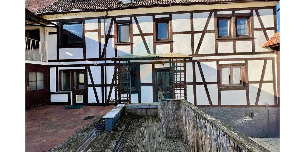 Einfamilienhaus Butzbach / Hoch-Weisel Hoch-Weisel - 5 Zimmer, 129 m&sup2;, 179.000&euro; | Angebot:25385969