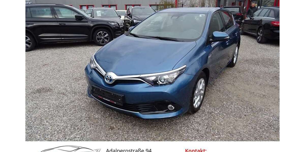 Toyota Auris 12.977 km 17.999 &euro; Ismaning 85737