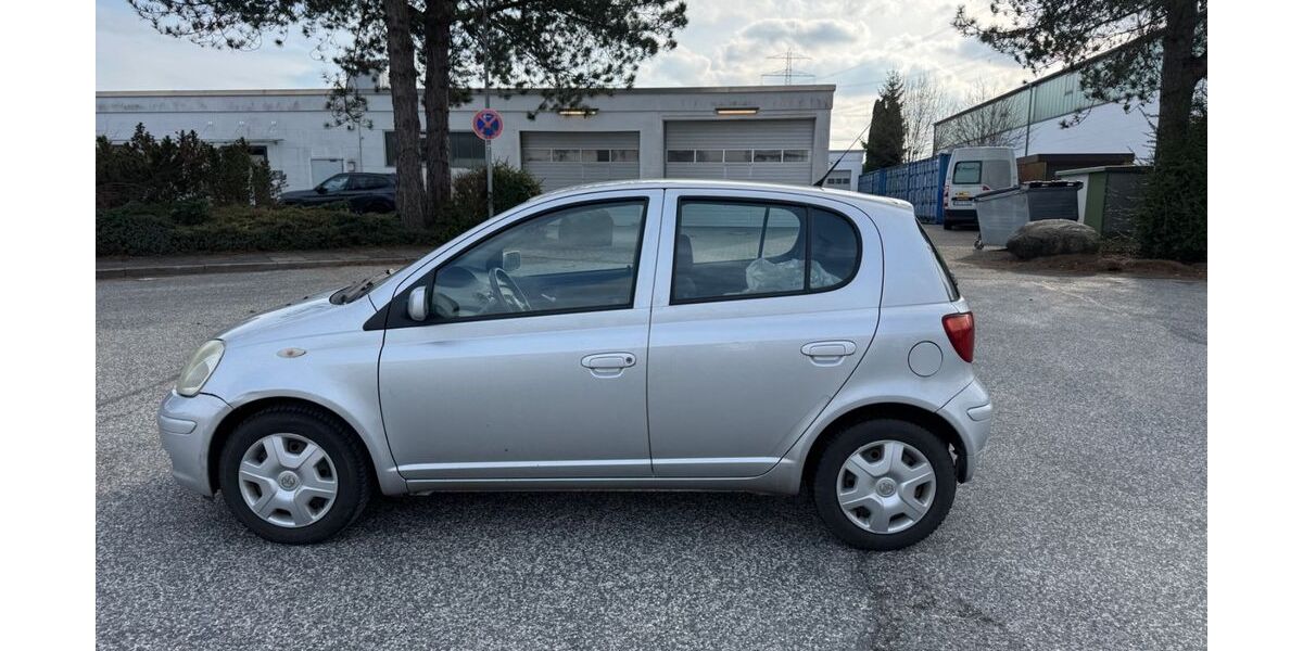 Toyota Yaris 89.804 km 2.590 &euro; Barsbüttel 22885