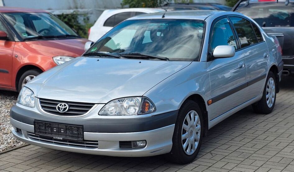 Toyota Avensis 181.000 km 3.690 € Leipzig 04319