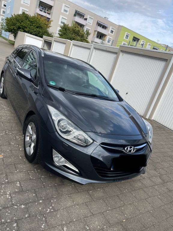 Hyundai i40 242.000 km 6.300 € Neustadt an der Weinstraße 67433