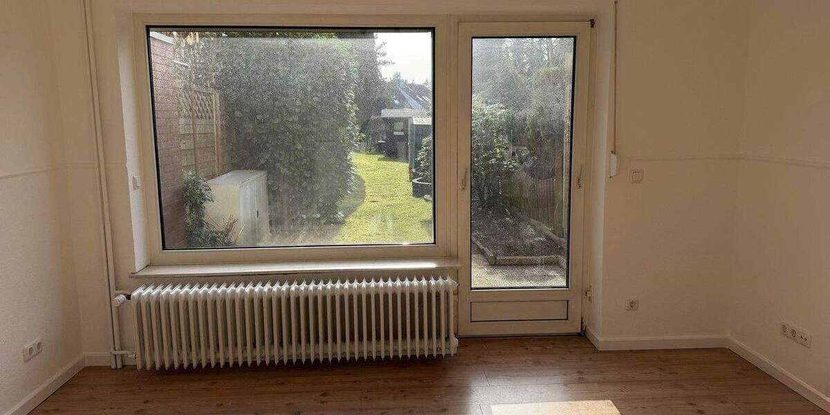 Reihenmittelhaus Hamburg Bramfeld - 3 Zimmer, 75 m&sup2;, 1.630&euro; | Angebot:25570386