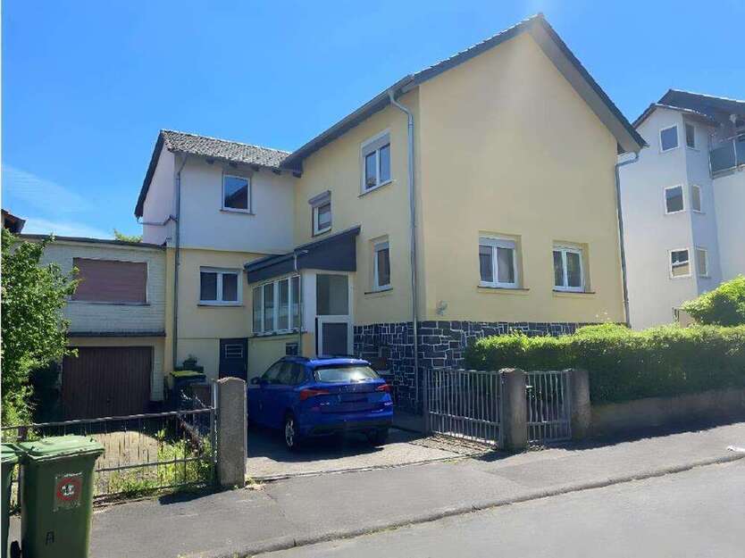 Haus zum Kaufen in Gedern 299.000 € 200 m²