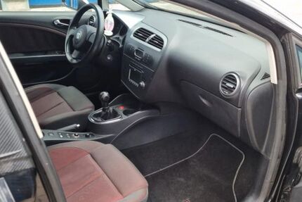 Seat Leon 279.000 km 2.299 € Köln 50969