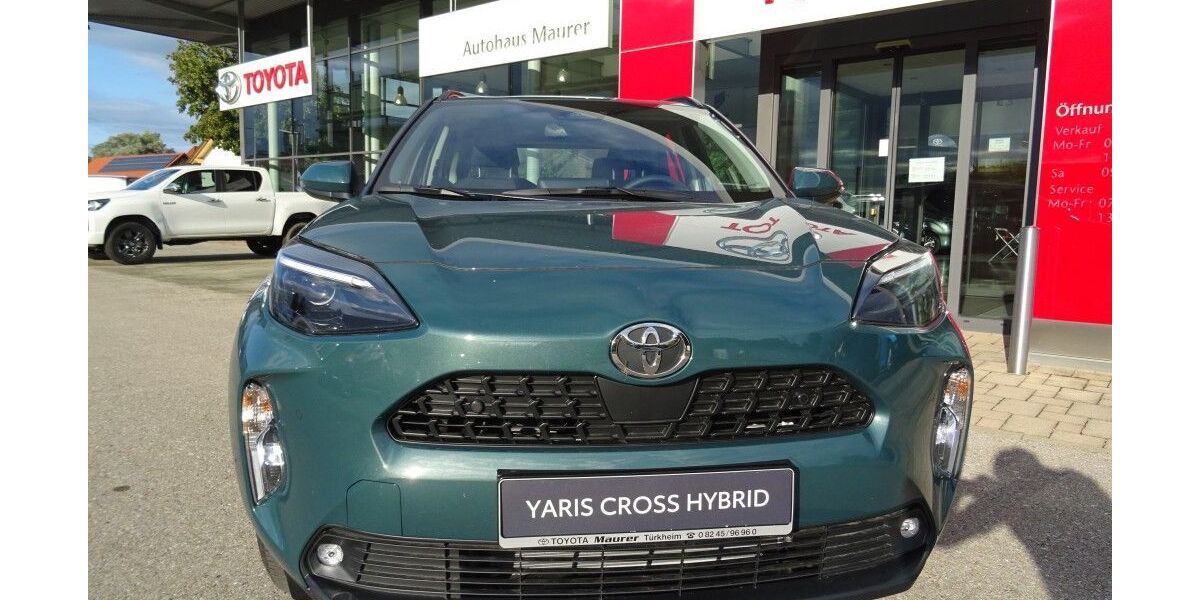 Toyota Yaris Cross 2.900 km 25.490 € Türkheim 86842