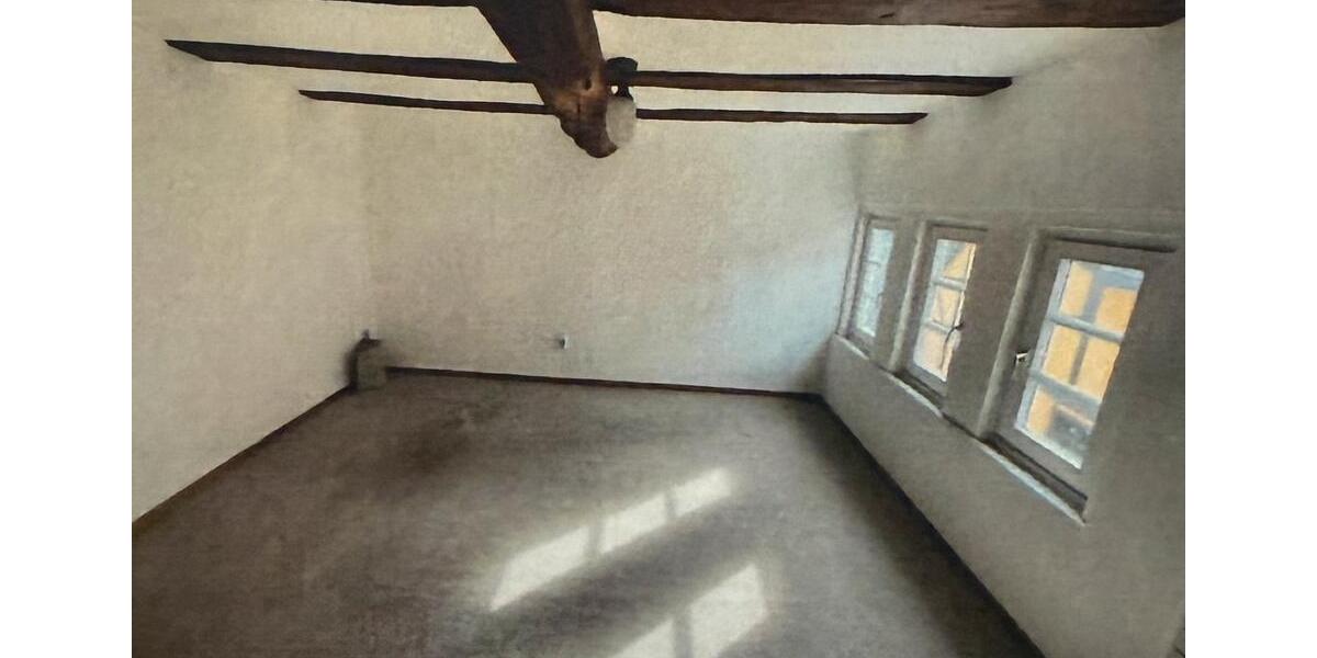 Einfamilienhaus Herborn - 5 Zimmer, 121 m&sup2;, 129.000&euro; | Angebot:26857845