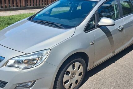Opel Astra 142.000 km 2.900 &euro; Herzberg 37412