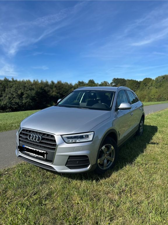 Audi Q3 106.000 km 17.900 € Siegen 57080
