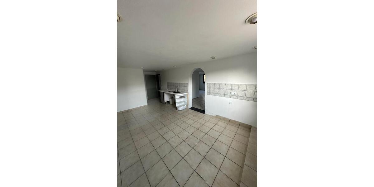 Einfamilienhaus Pleinfeld - 4 Zimmer, 200 m&sup2;, 1.400&euro; | Angebot:26693813