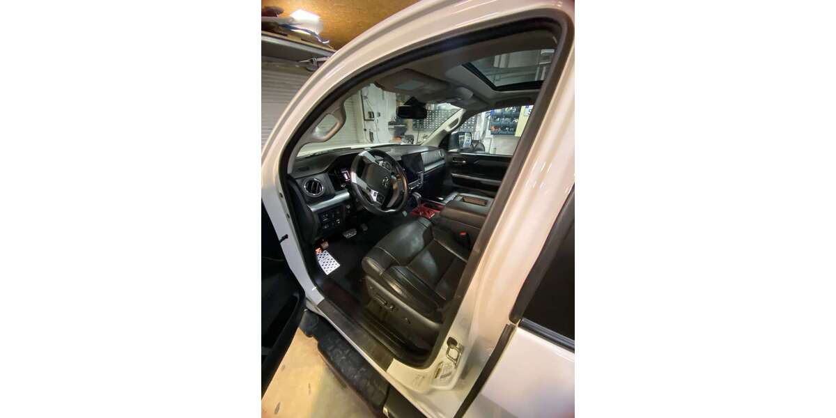 Toyota Tundra 68.000 km 45.000 &euro; bad dürrenberg 06231