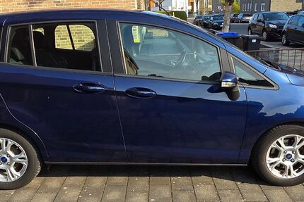 Ford B-Max 141.300 km 4.100 &euro; Mönchengladbach 41066