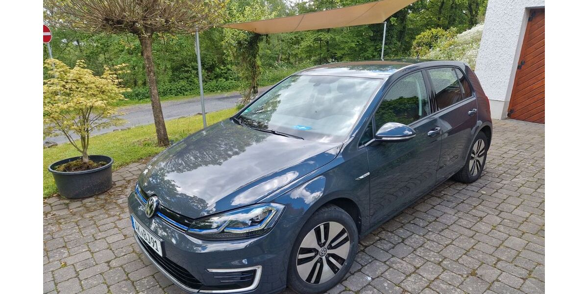 VW Golf 74.200 km 13.900 &euro; Wissen 57537