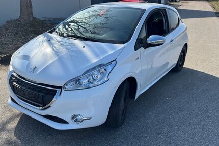Peugeot 208 57.336 km 5.390 &euro; Fraunberg 85447