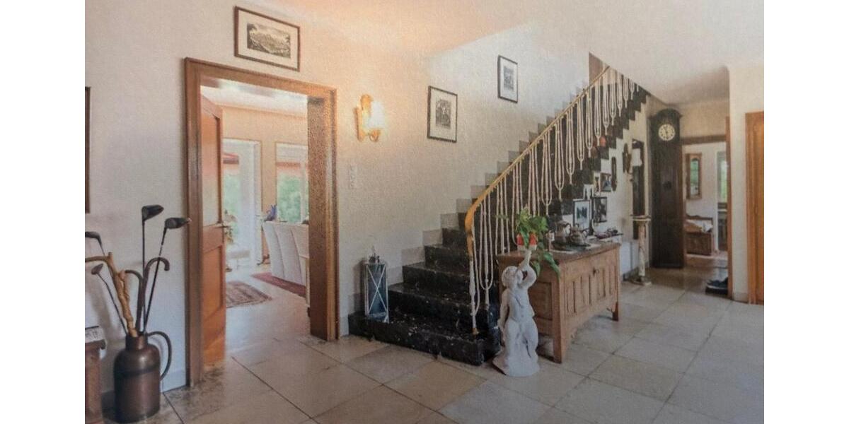 Villa Bad Driburg - 11 Zimmer, 420 m&sup2;, 445.000&euro; | Angebot:27014130