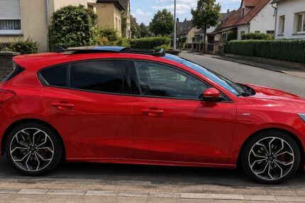 Ford Focus 132.000 km 13.790 &euro; Dillingen 66763