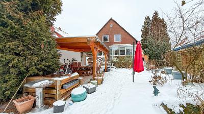 PLATZ FÜR ZWEI KONZEPTE OT: PEINE-BERKUM - Zweifamilienhaus Peine Südstadt | Angebot:26276458