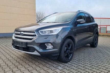 Ford Kuga 175.349 km 11.999 &euro; Tanna 07922