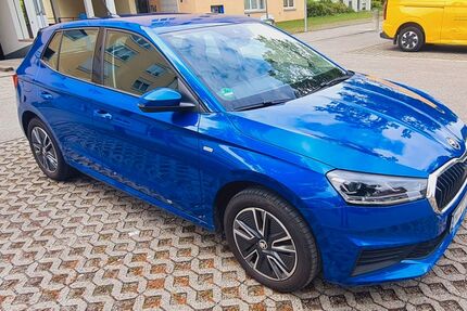 Skoda Fabia 27.192 km 18.000 &euro; München 80995