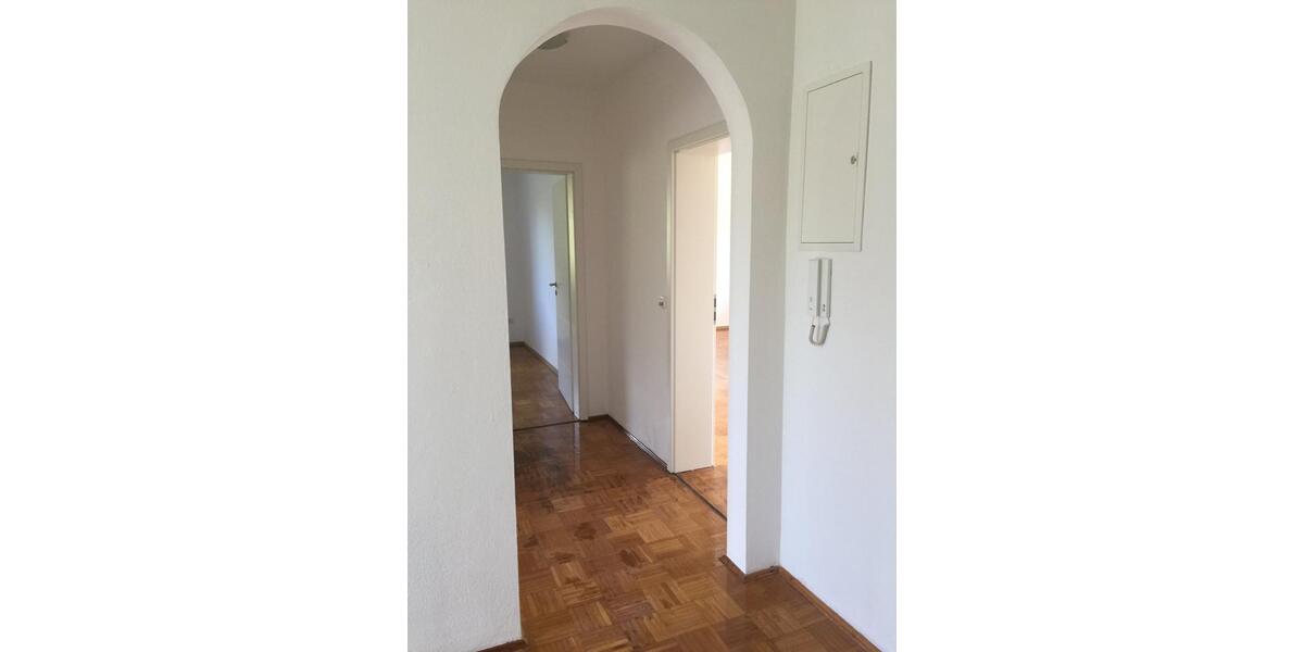 Etagenwohnung Wallersdorf - 2 Zimmer, 80 m&sup2;, 765&euro; | Angebot:25131847