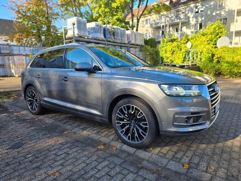 Q7