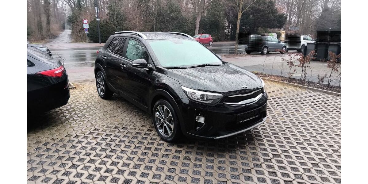 Kia Stonic 87.500 km 12.950 &euro; Hamm 59071
