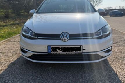 VW Golf 93.000 km 14.400 &euro; Östringen 76684