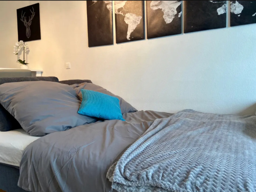 provisionsfrei - Modernes Single-Apartment m. Stpl - 2 Terr, EBK