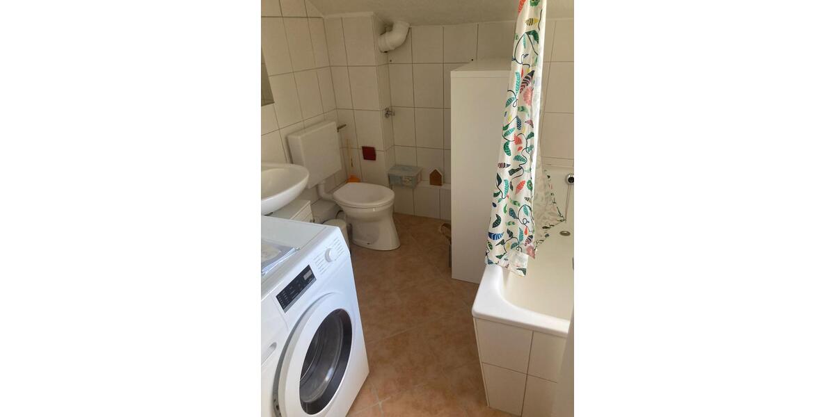 Dachgeschoßwohnung Kiel Elmschenhagen - 5 Zimmer, 105 m&sup2;, 297&euro; | Angebot:25308216