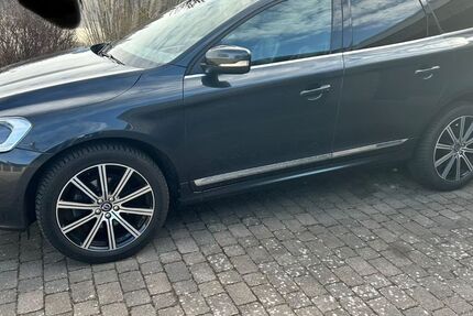 Volvo XC60 149.500 km 18.500 &euro; Papenburg 26871