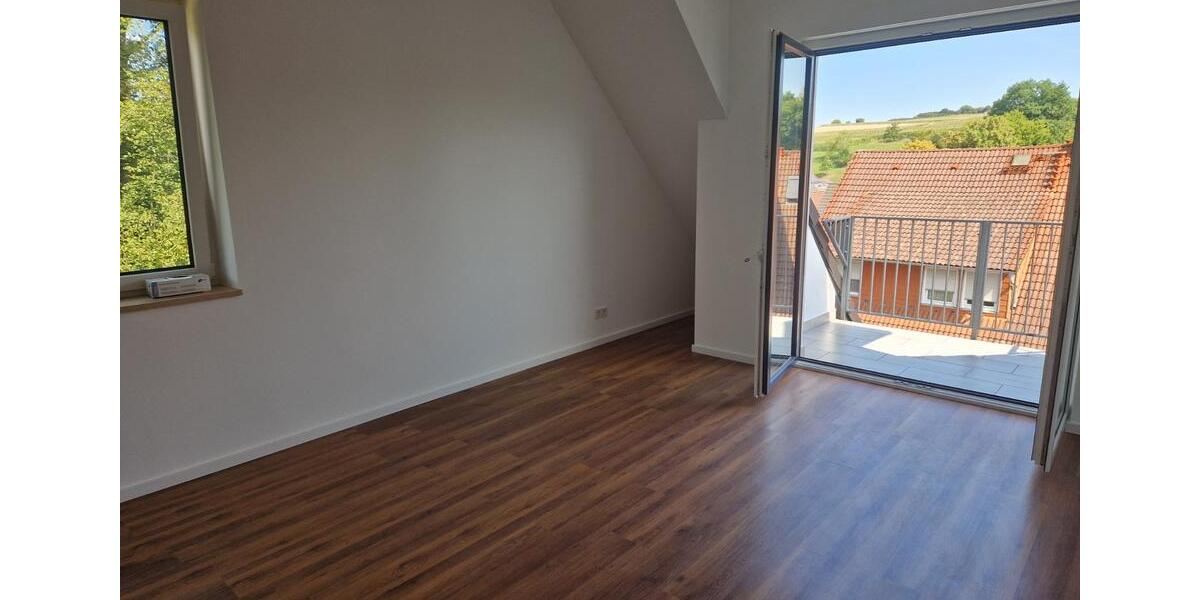 NeubauGeschmackvolle 3-Zimmer-Penthouse Wohnung Terrass+ Aufzug 3 zimmer