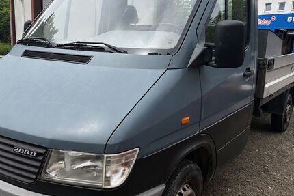 Mercedes-Benz Sprinter 216.000 km 4.999 &euro; Dresden 01139